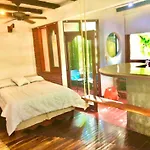 Sacbe Mayan Paradise